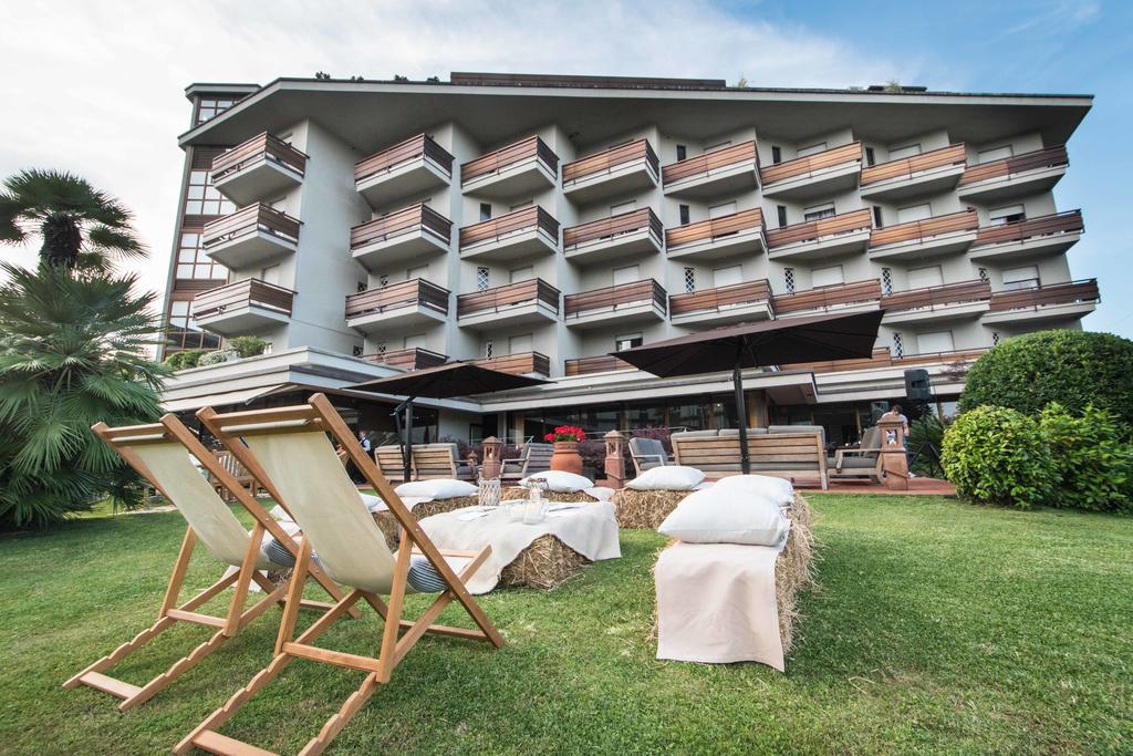 Hotel Michelangelo & Day Spa มอนเตกาตินี แตร์เม ภายนอก รูปภาพ